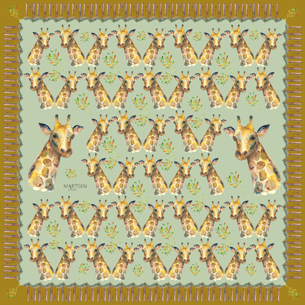 Pañuelo de seda natural cuadrado amarillo con diseños de jirafas y bao babs