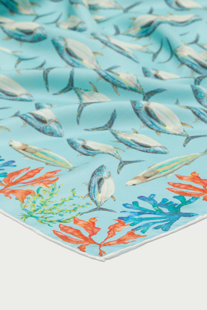 Pañuelo de seda natural  azul eco design Medas con peces y corales